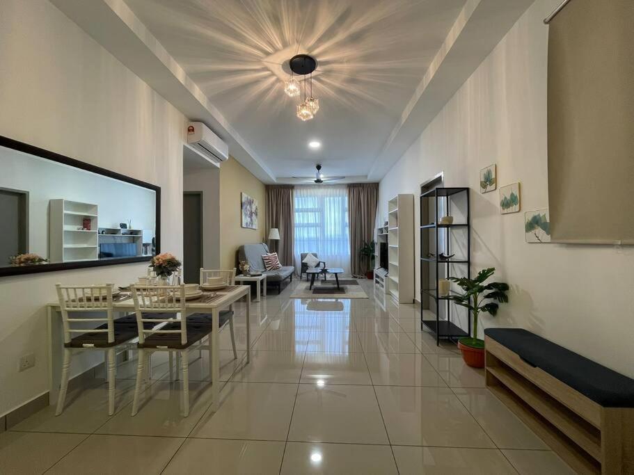 Affordable Family Stay In Bangi Каджанг Экстерьер фото